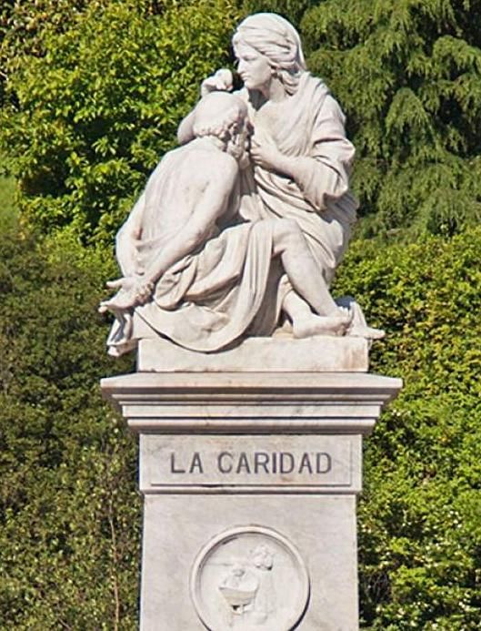 Estatua de la Caridad, en O Pasatempo.