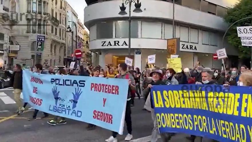 90 denuncias por no llevar mascarilla en protesta negacionista en València
