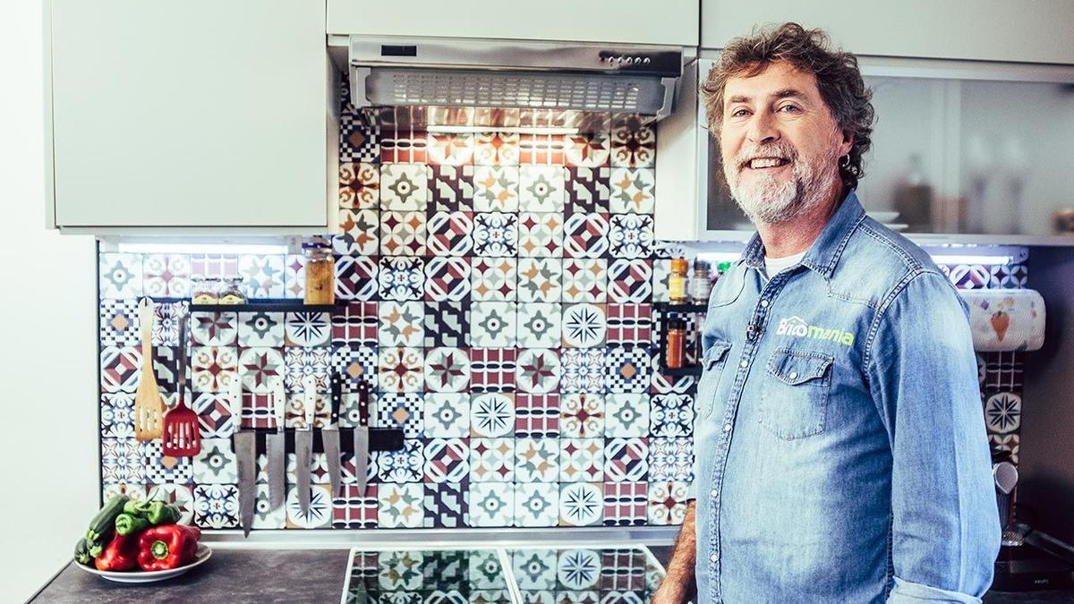 Kristian Pielhoff muestra cómo ha quedado una cocina que ha reformado en Bricomanía