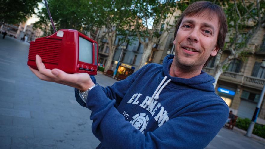 Tito Cuadrado, a la Rambla de Figueres.