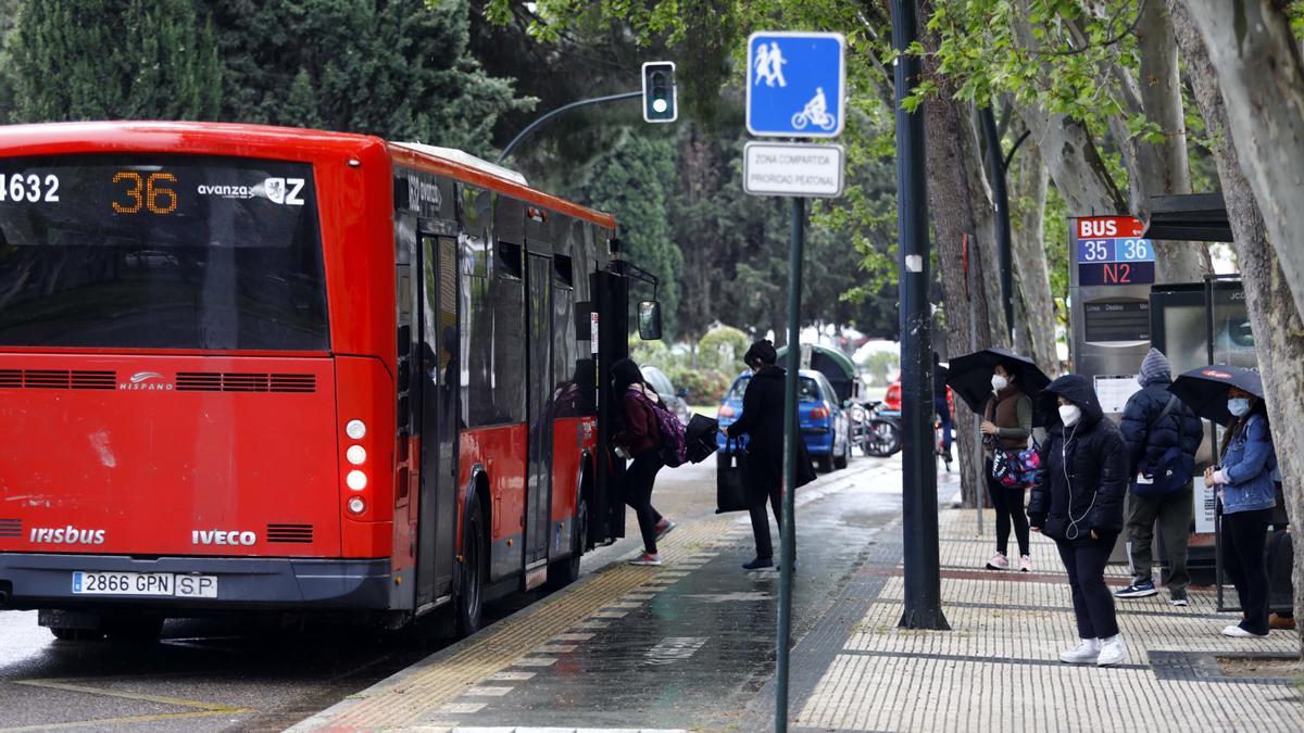 Estos son los horarios de los paros del bus de Zaragoza hoy.