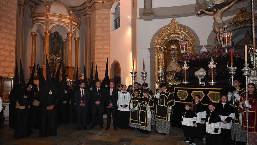 El Cristo del Amor y la Virgen de la Consolación en la iglesia de la Concepción este Jueves Santo.