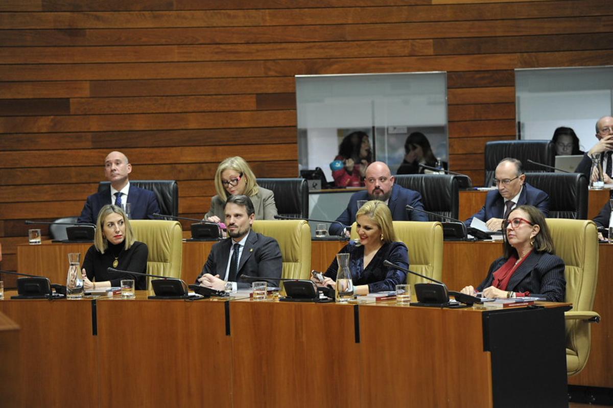 José Ángel Sánchez Juliá seguirán siendo el portavoz del PP en la Asamblea de Extremadura.