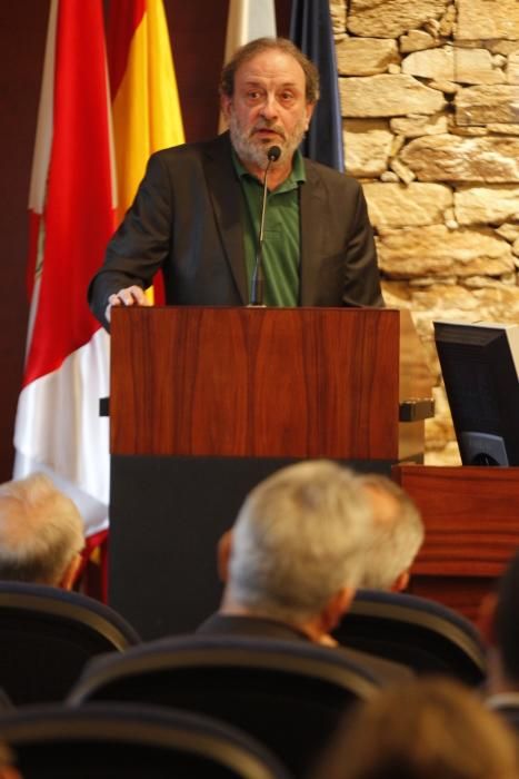 Ánxel Vence, galardonado con el Premio de Columnismo José Luis Alvite