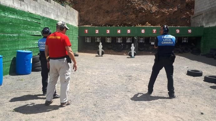 La Policía Local de Agaete realiza un curso teórico y práctico de tiro