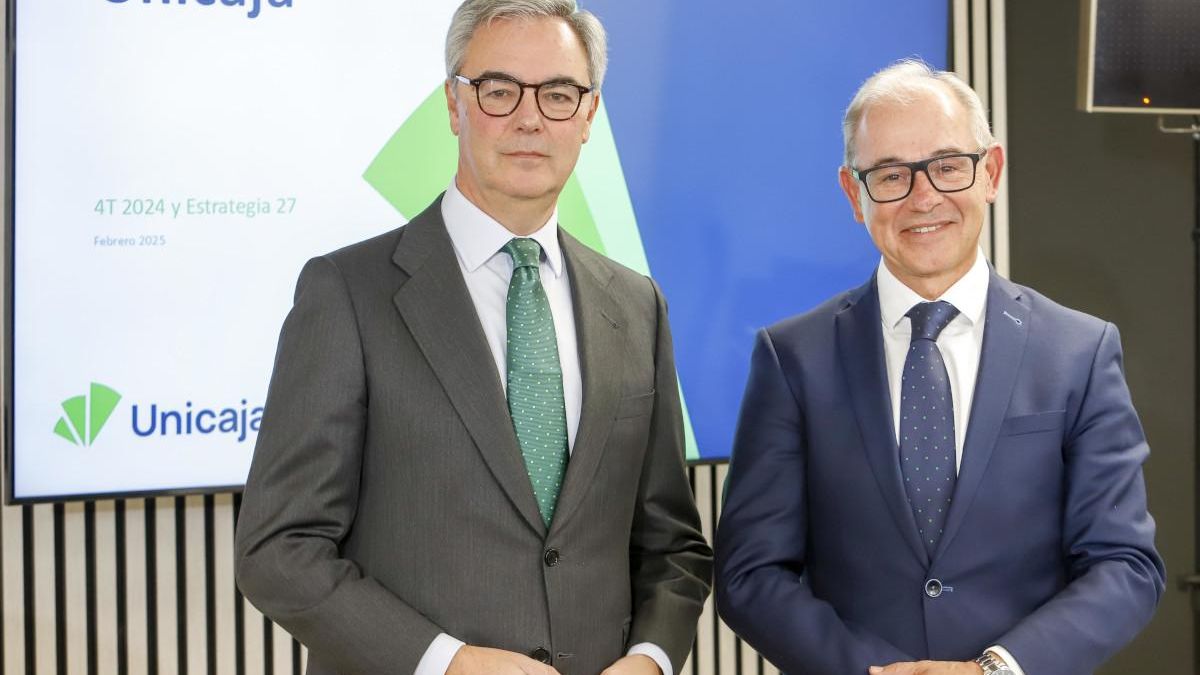 El presidente de Unicaja, José Sevilla, y el consejero delegado, Isidro Rubiales.