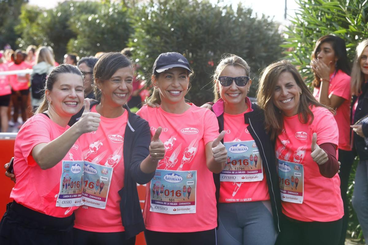 En imágenes | La Carrera de la Mujer llena de rosa el centro de Zaragoza