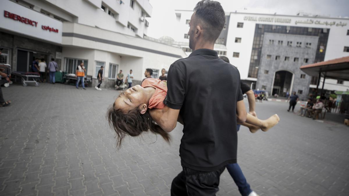 El Ejército israelí da una hora para la evacuación de hospital Al Shifa