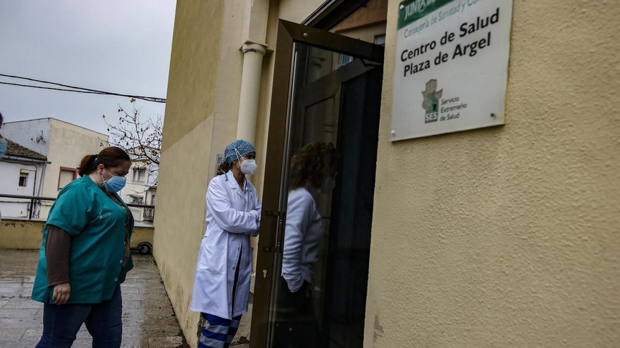 Crecen los virus respiratorios y las quejas por la espera en la atención en Extremadura