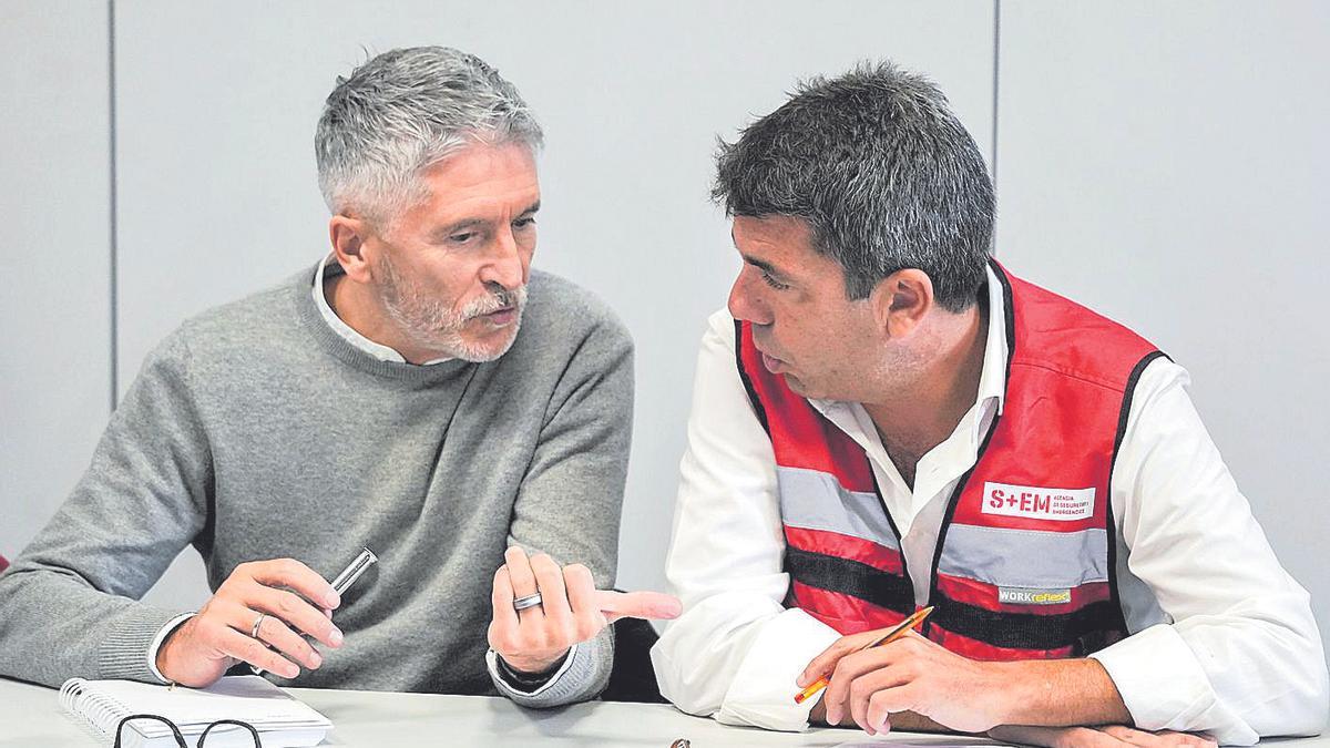 Grande-Marlaska y Carlos Mazón, en el Cecopi, en noviembre.