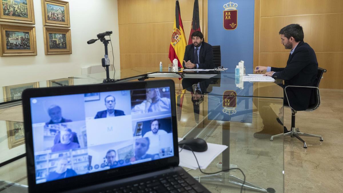 Luengo y López Miras, en videoconferencia con las organizaciones agrarias.