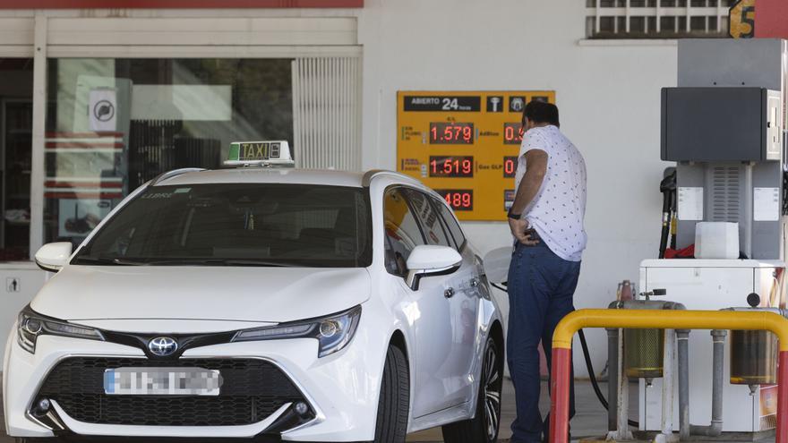 La Semana Santa llega con un respiro en el diésel y la gasolina más cara