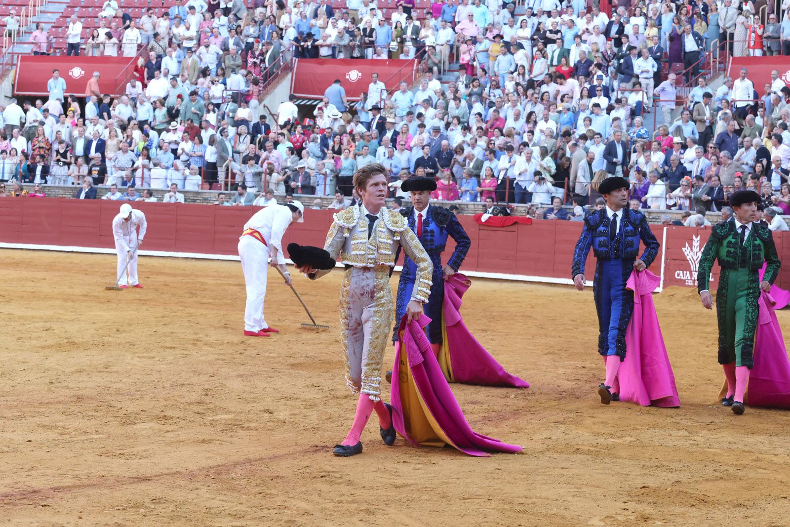 Migie Ángel Perera sale a hombros de Los Califas