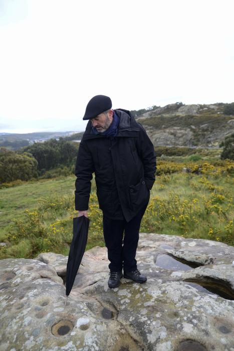 Un vecino reconoció la piedra en un paseo y alerta de que está en el trazado del nuevo poliducto. Tres restos arqueológicos similares son Bien de Interés Cultural