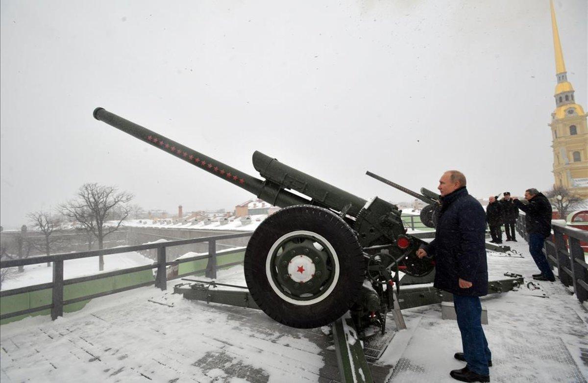 zentauroepp46462249 russian president vladimir putin visits the peter and paul f190111182835