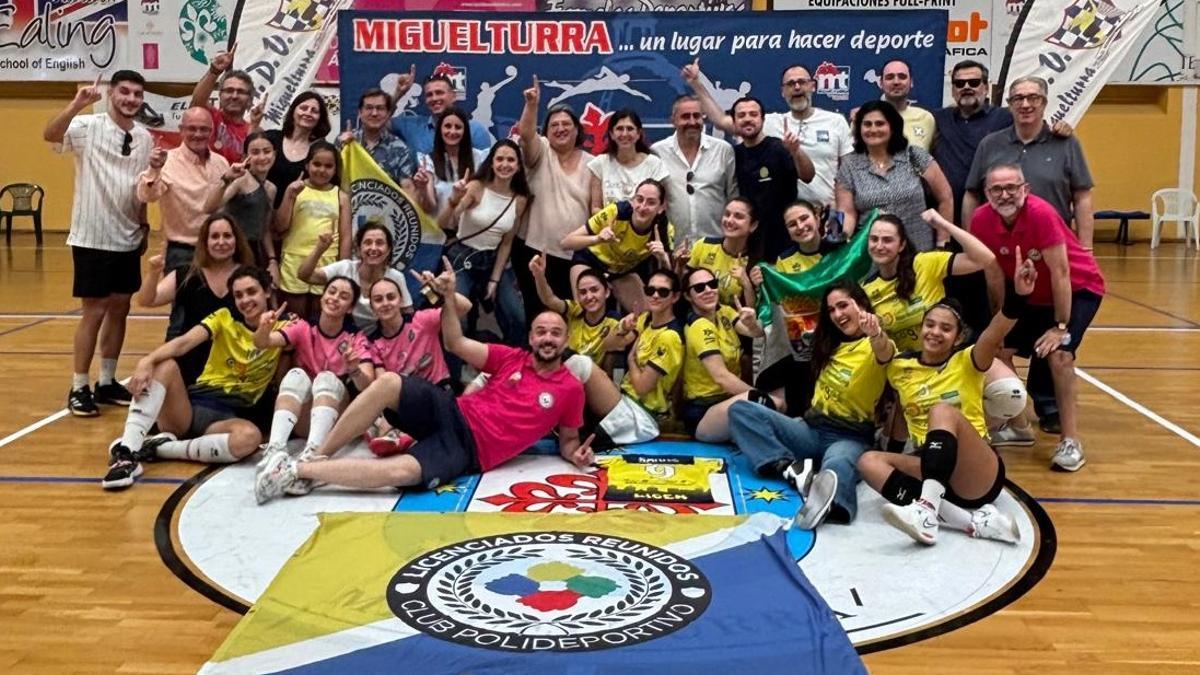 Festejo final del Licenciados.