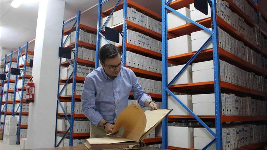 La Diputación propone un plan de apoyo a los archivos municipales.