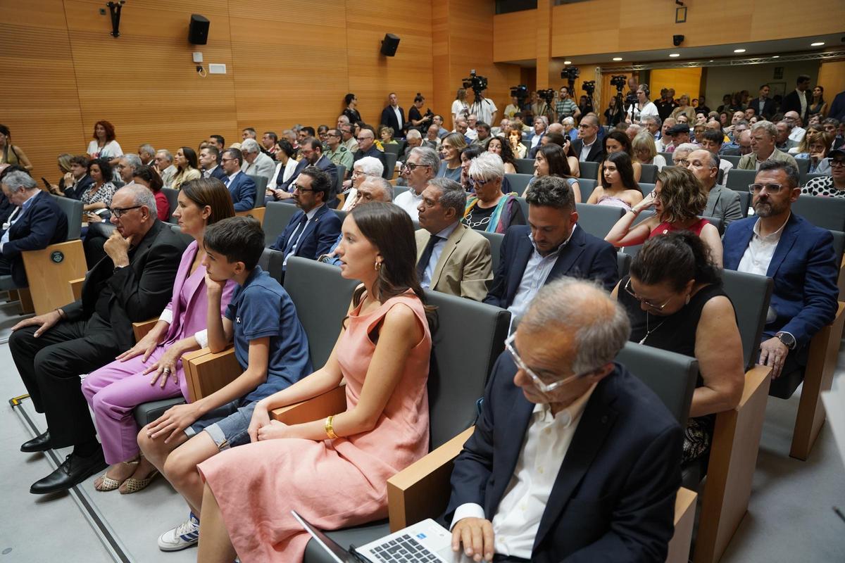 Núria Marín se despide de la alcaldía de LHospitalet de Llobregat en su último pleno