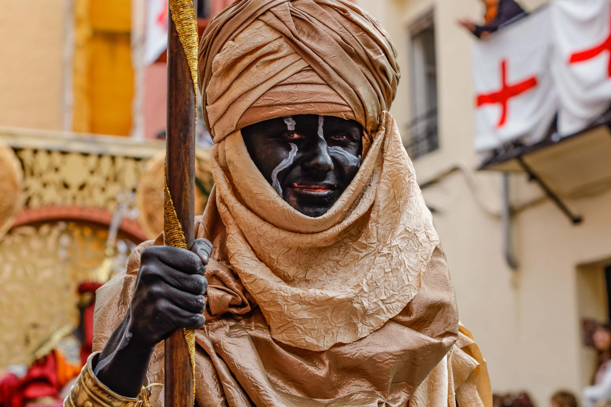 Espectaculares boatos y carrozas en las Fiestas de Alcoy