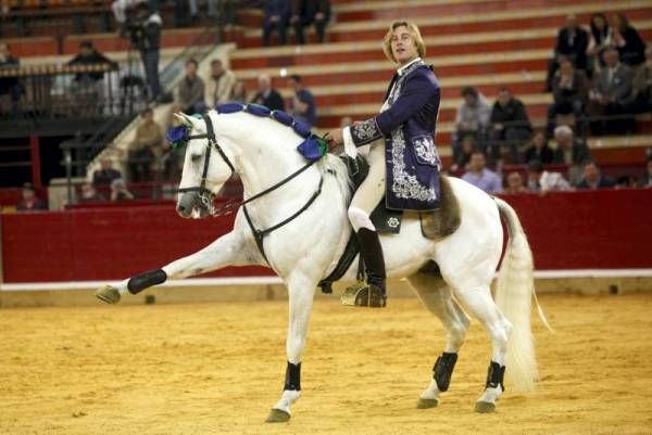 Vaquillas y rejones en la Feria San Jorge