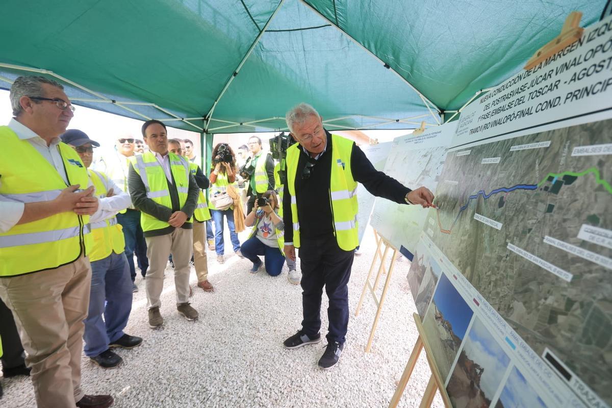 Pérez Llorca visita las obras del postrasvase Júcar-Vinalopó Tramo II