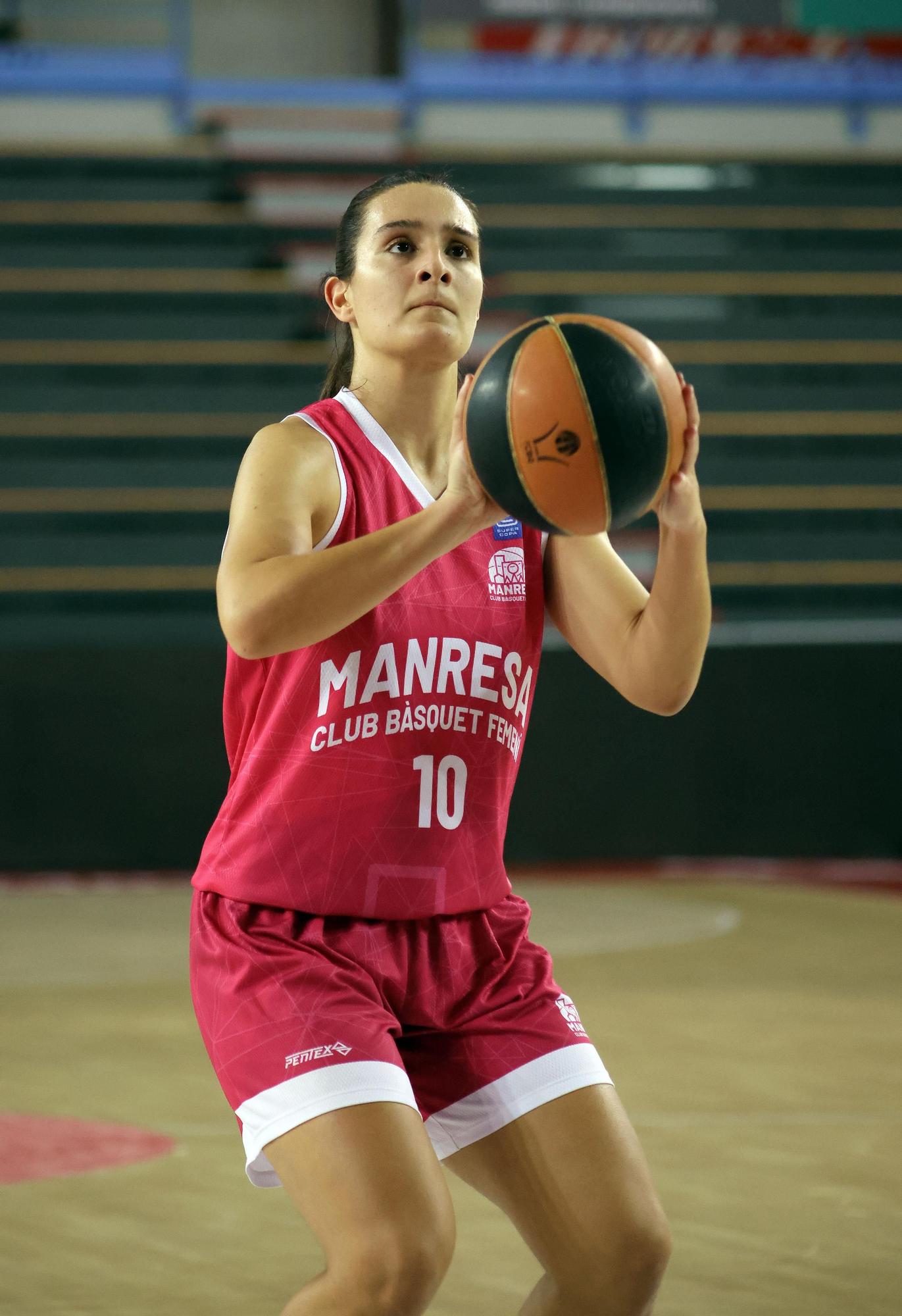 Les imatges de la Supercopa femenina del Bàsquet Manresa CBF - Granollers