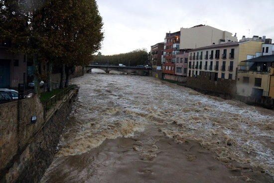 El Daró al seu pas per La Bisbal d'Empordà