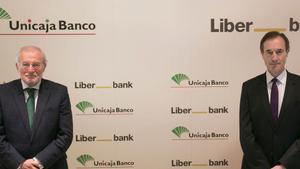 Els accionistes de Liberbank i Unicaja aproven la fusió que dona lloc al cinquè banc espanyol
