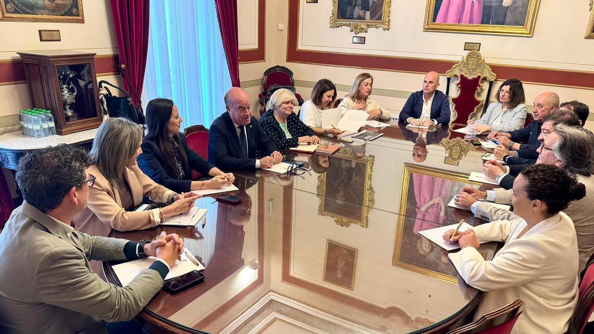 Reunión en el Ayuntamiento antequerano.