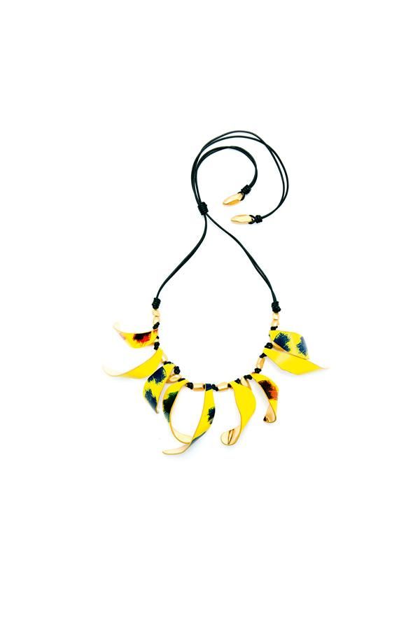 Todo al amarillo:Collar Bimba y Lola