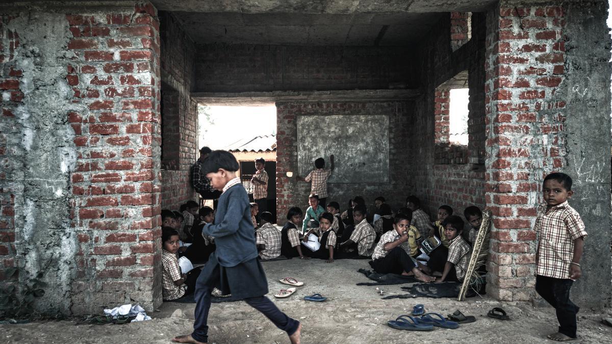 Un profesor ha matado a un alumno en India por cometer una falta de ortografía. En la imagen, foto de archivo de una escuela en India.