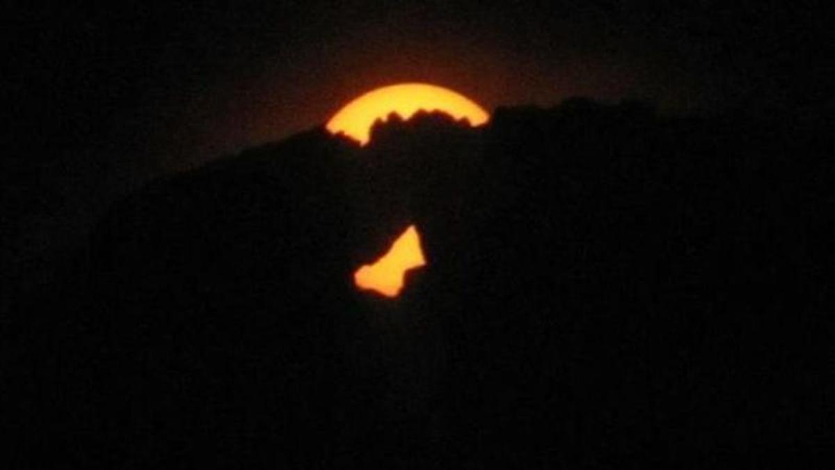 El cielo no falla: vuelve la alineación solar de la Foradada, en la Vall de Gallinera