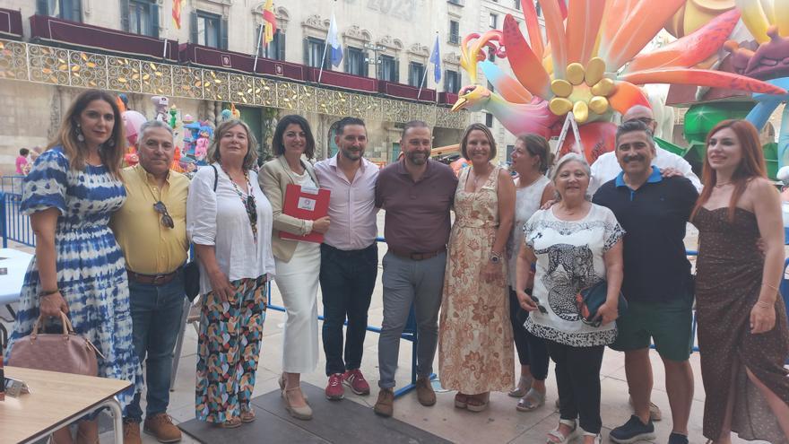 Macarena Olona recurre a ex de Ciudadanos y de Vox para su nueva formación