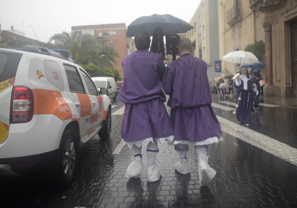 Murcia se queda sin la procesión de los 'salzillos' por la lluvia