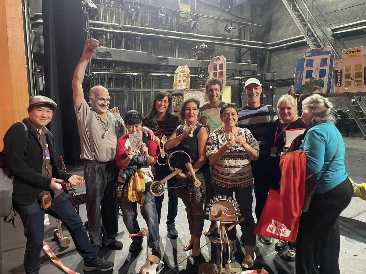 Los Titiriteros de Binéfar en el teatro de Zagreb donde actuaron.
