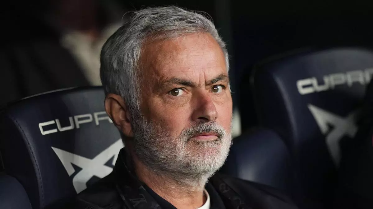 Mourinho entra en el podio histórico de entrenadores del Madrid en El Clásico
