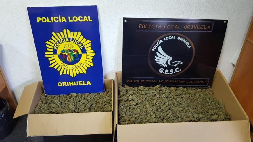 Detenido en Orihuela cuando transportaba 9 kilos de marihuana en su coche