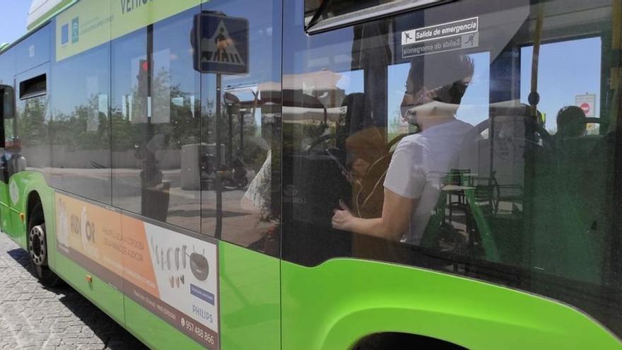 Los vecinos de La Carrera del Caballo reclaman una línea propia de bus de Aucorsa