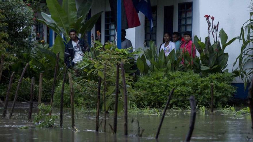 Costa Rica vive su peor tormenta tropical.