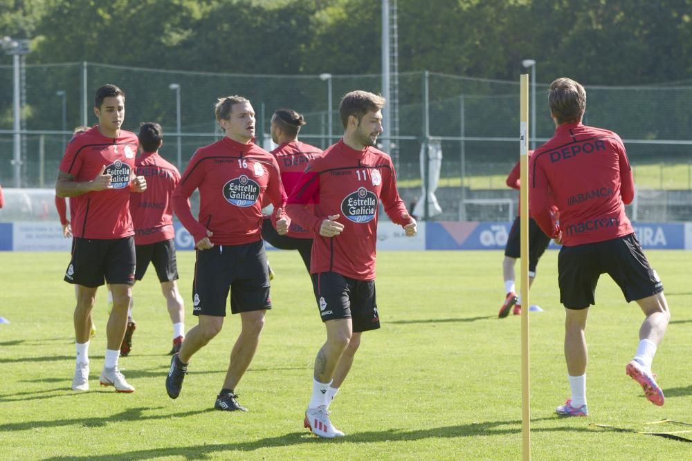 El entrenador del Deportivo, José Luis Martí, destacó que mañana al Zaragoza deberán "quitarle el balón" para tener posibilidades de regresar con una victoria de La Romareda.