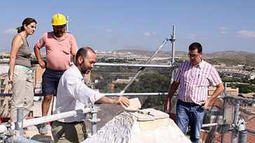 Un momento de la visita a la obra.