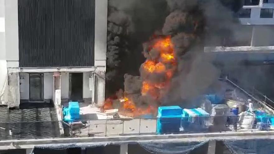 Incendio en Valencia hoy: fuerte columna de humo en Nou Campanar