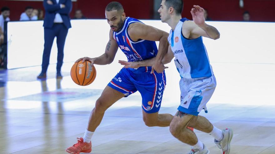 Crónica del Gipuzkoa-HLA Alicante de la jornada 10 en Primera FEB jugado en San Sebastián Crónica del Gipuzkoa-HLA Alicante de la jornada 10 en Primera FEB jugado en San Sebastián