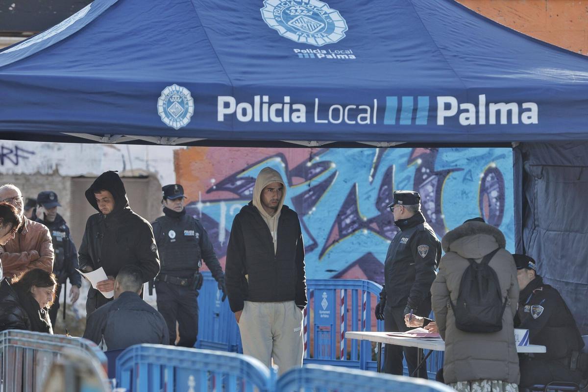 Amplio dispositivo policial en la antigua cárcel de Palma