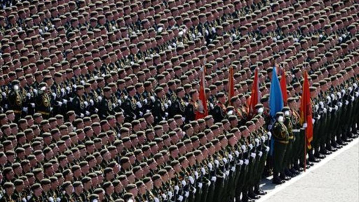 Soldados rusos desfilan el Día de la Vïctoria el pasado mes de mayo.