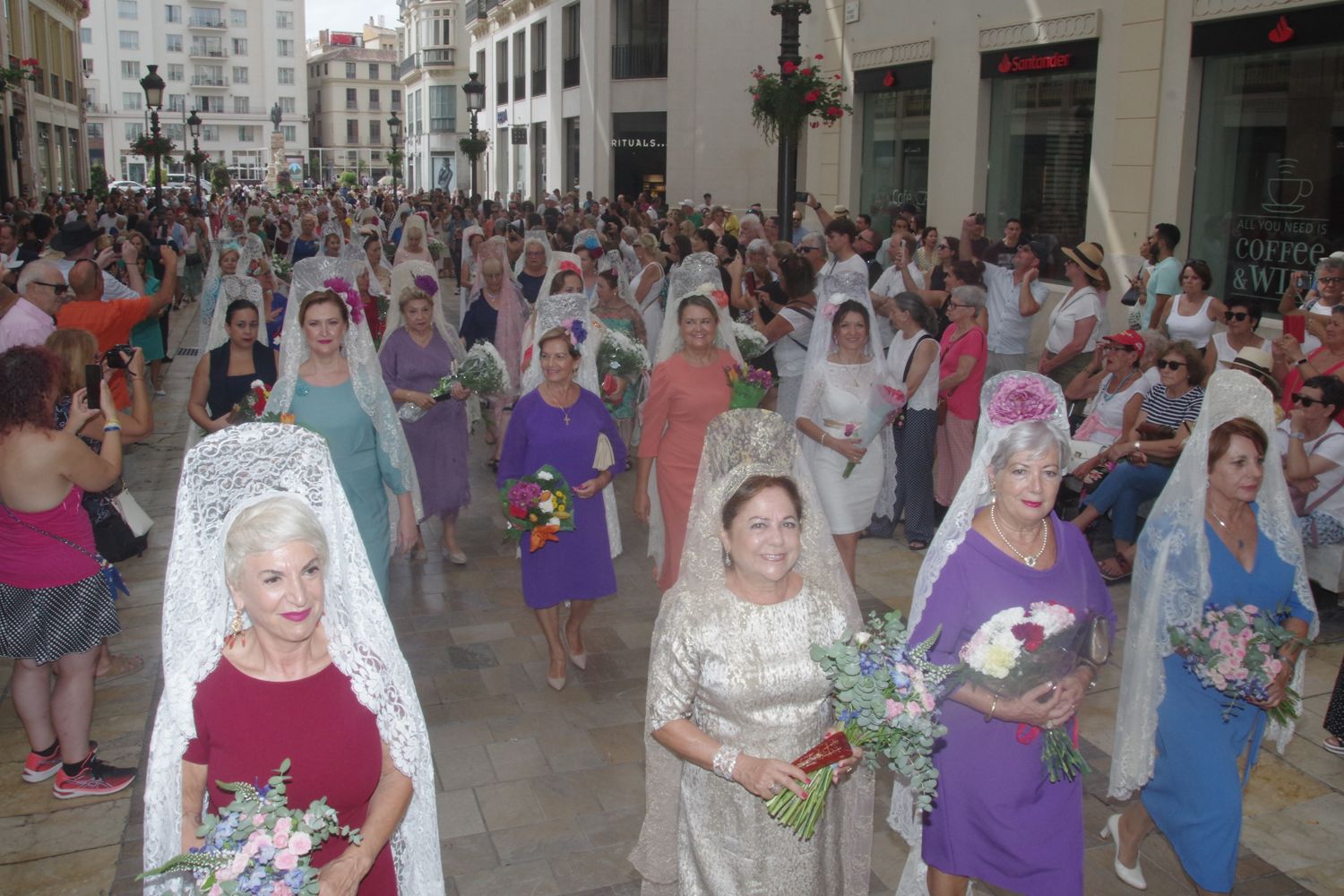 Pasacalles previo a la misa en la Catedral, en el Día de la Victoria de 2023.