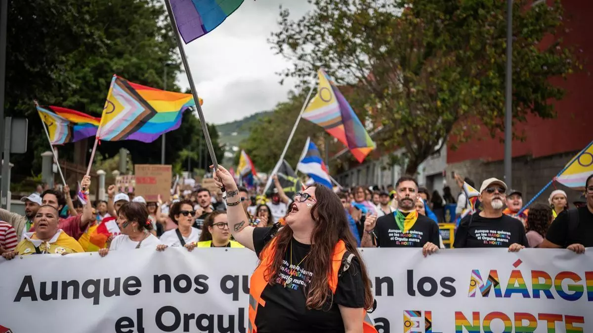 El Orgullo de Tenerife alza la voz en La Orotava contra la "ola reaccionaria" y la vulneración de derechos