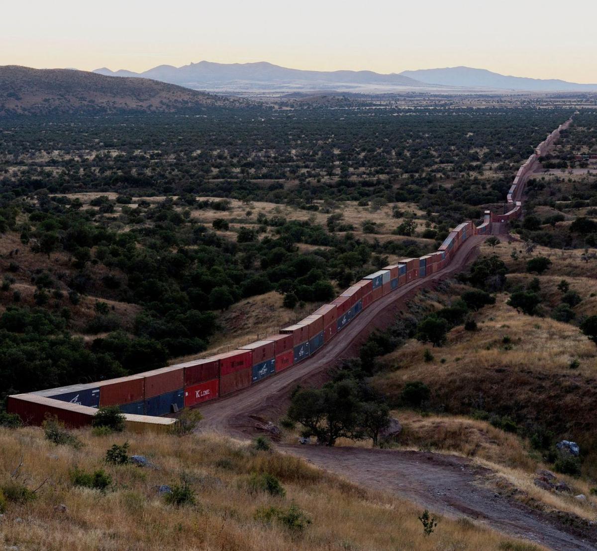 Trump sembra la por a la frontera d’Arizona, pas d’immigrants als EUA