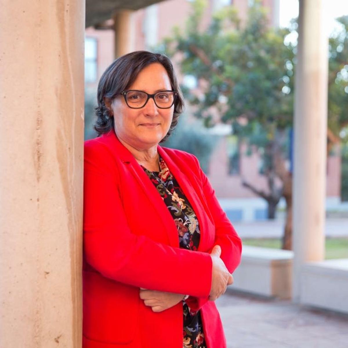 María Ángeles Fernández Izquierdo, Catedrática de Economía Financiera y Contabilidad de la Universitat Jaume I; jurado de los Premios Revoluciona.