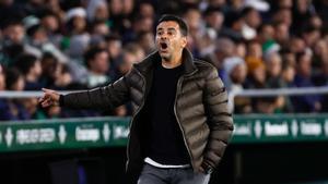 Míchel, durante el partido en el Villamarín